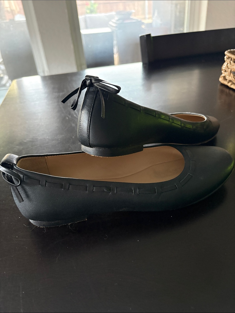 Jasper & Jerra Women's Black Ballet Flats with Heel Bow Accent